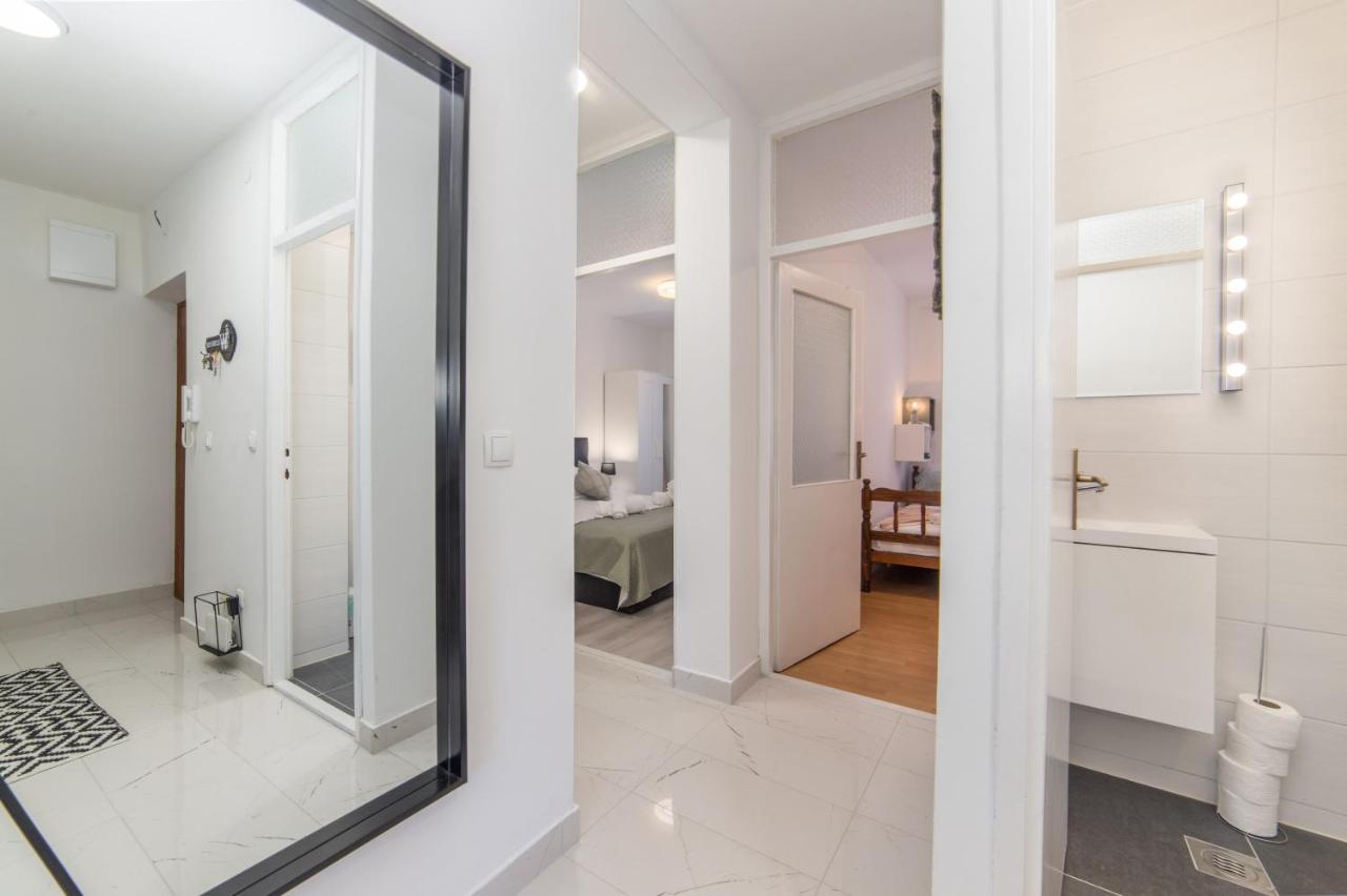 Apartman Porto بلوتشي المظهر الخارجي الصورة