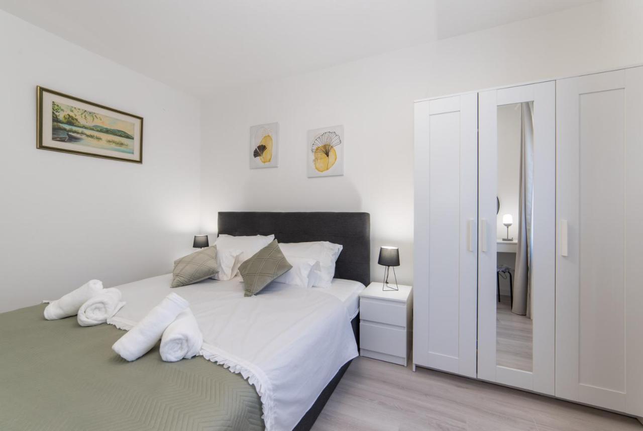 Apartman Porto بلوتشي المظهر الخارجي الصورة