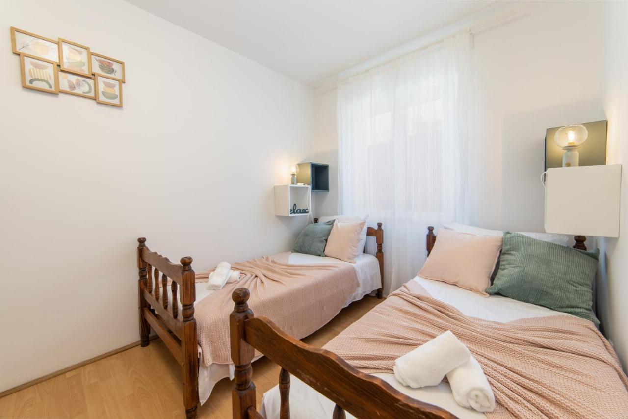 Apartman Porto بلوتشي المظهر الخارجي الصورة