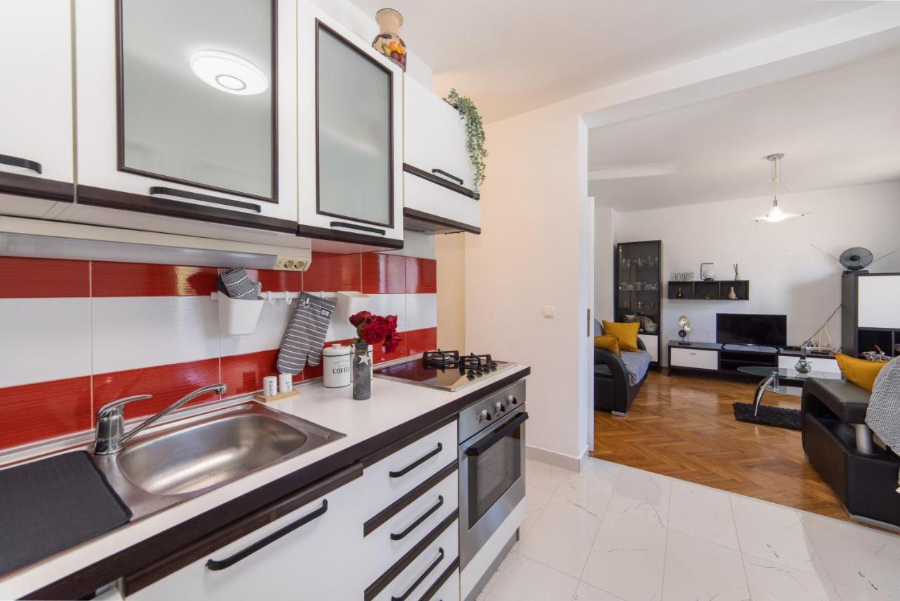 Apartman Porto بلوتشي المظهر الخارجي الصورة