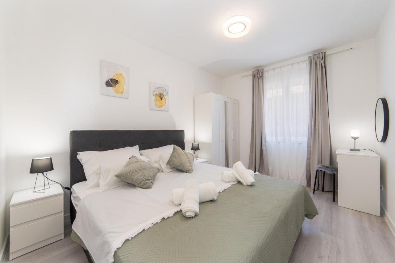 Apartman Porto بلوتشي المظهر الخارجي الصورة