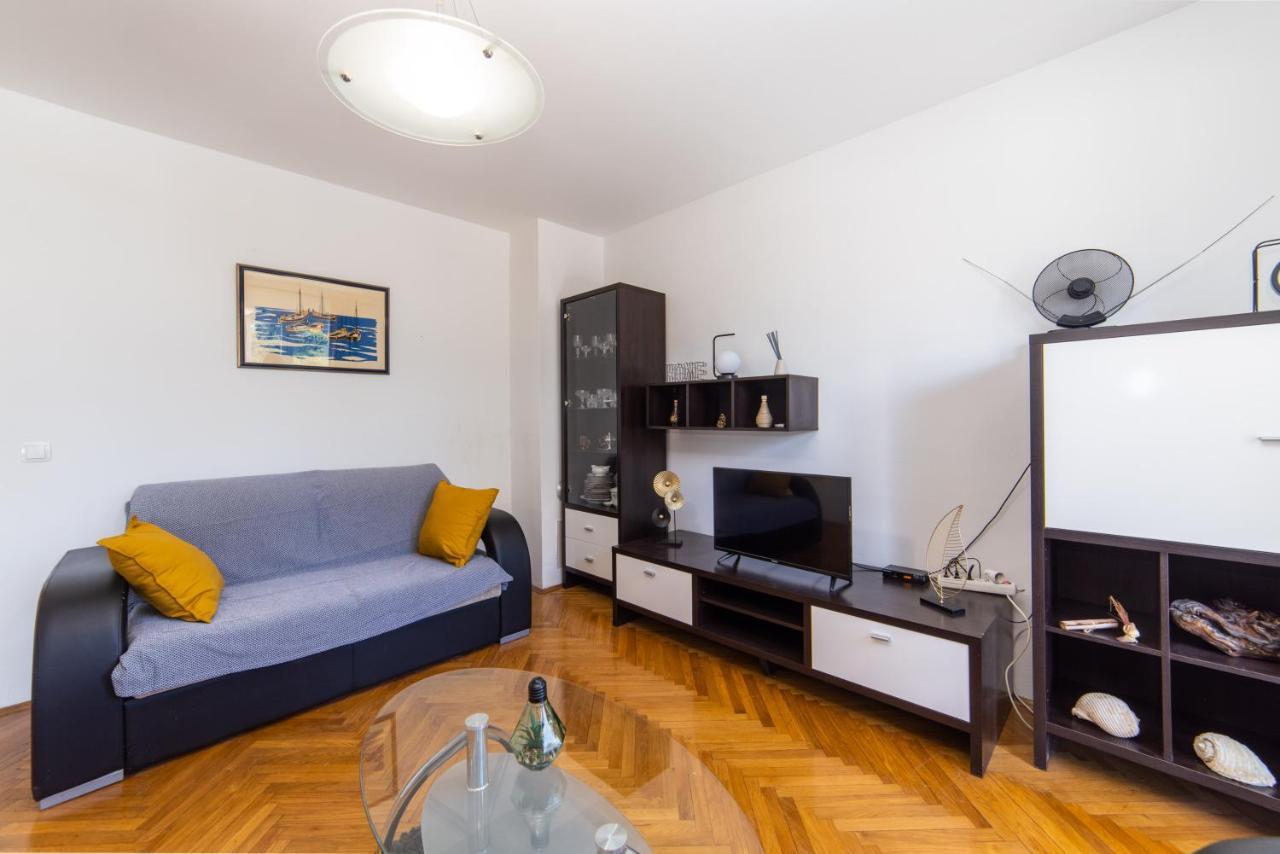 Apartman Porto بلوتشي المظهر الخارجي الصورة