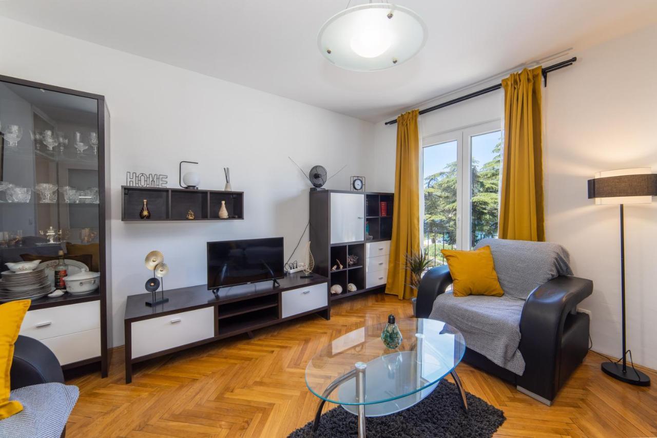 Apartman Porto بلوتشي المظهر الخارجي الصورة